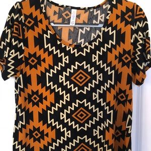 LulaRoe Tribal Classic Tee. NWOT